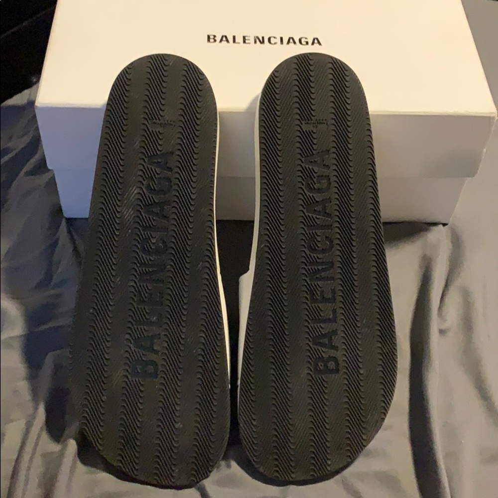 Balenciaga Men’s Leather Slides - Picture 4 of 6